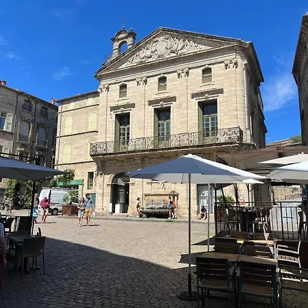 Arche De 佩兹纳斯