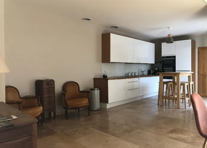 Arche De Βίλα Pézenas